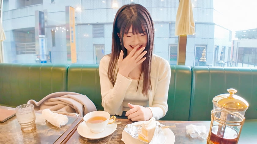 美女とスウィーツデート